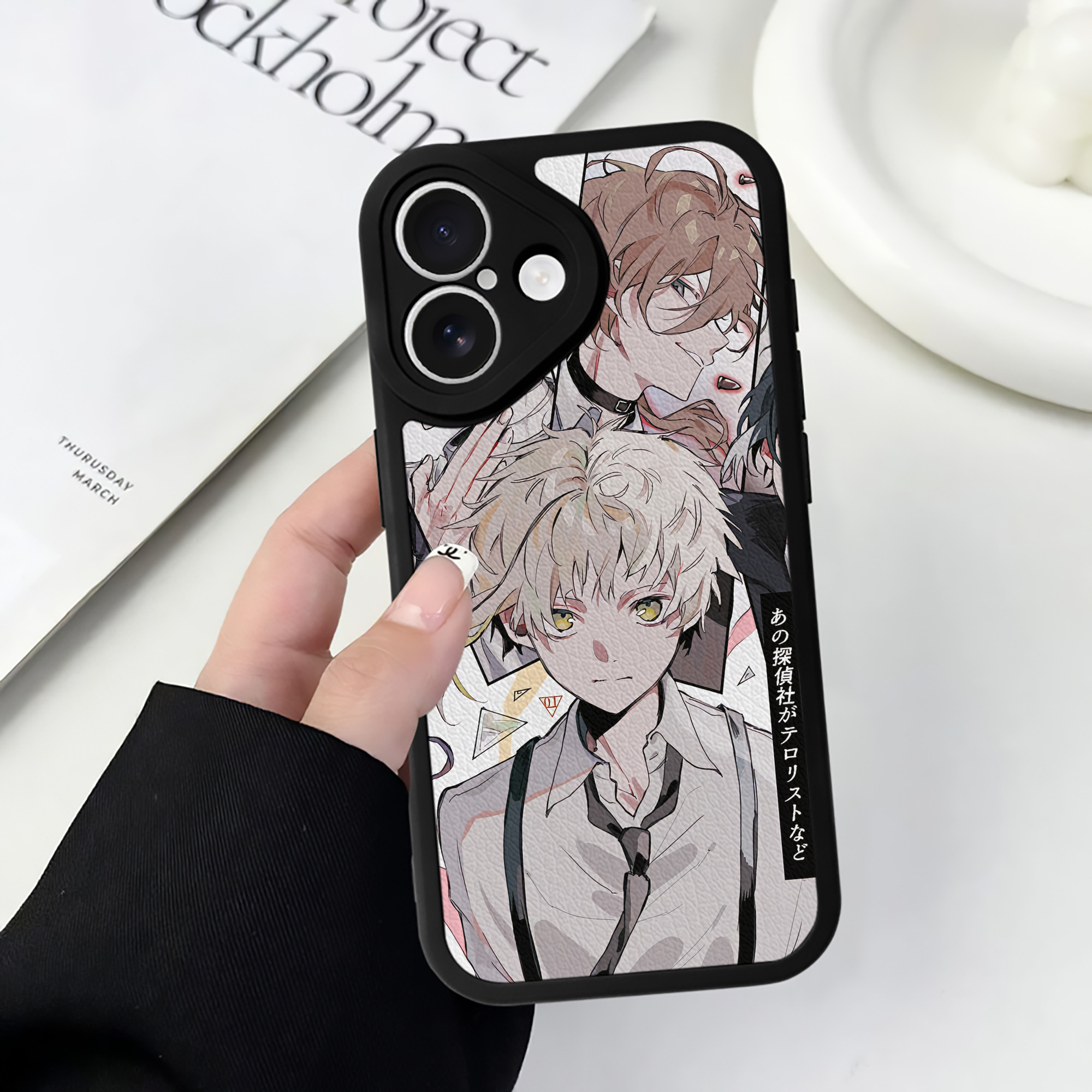 （画像用） 文豪ストレイドッグス Bungo Stray Dogs 【iPhone 16シリーズ対応】シリコンスマホケース（レザー調） 材質：シリコン